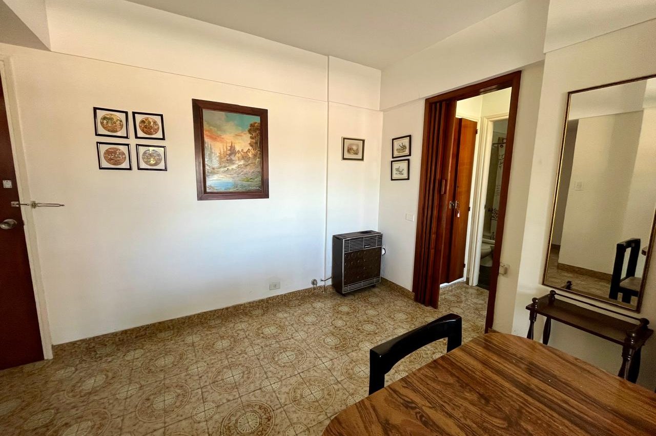 VENTA 2AMB Av. Colon 1200 1° VENTA 2AMB Av. Colon 1200 1°