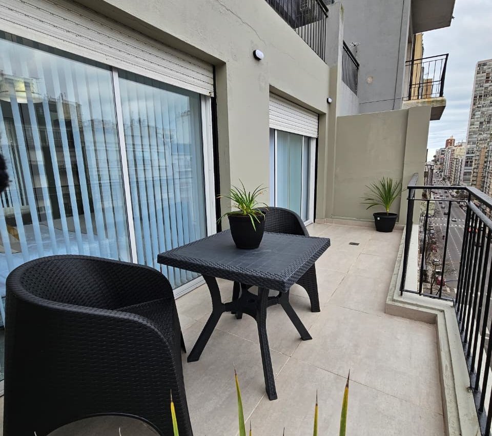 VENTA 3AMB Av. Colon 1800 10º