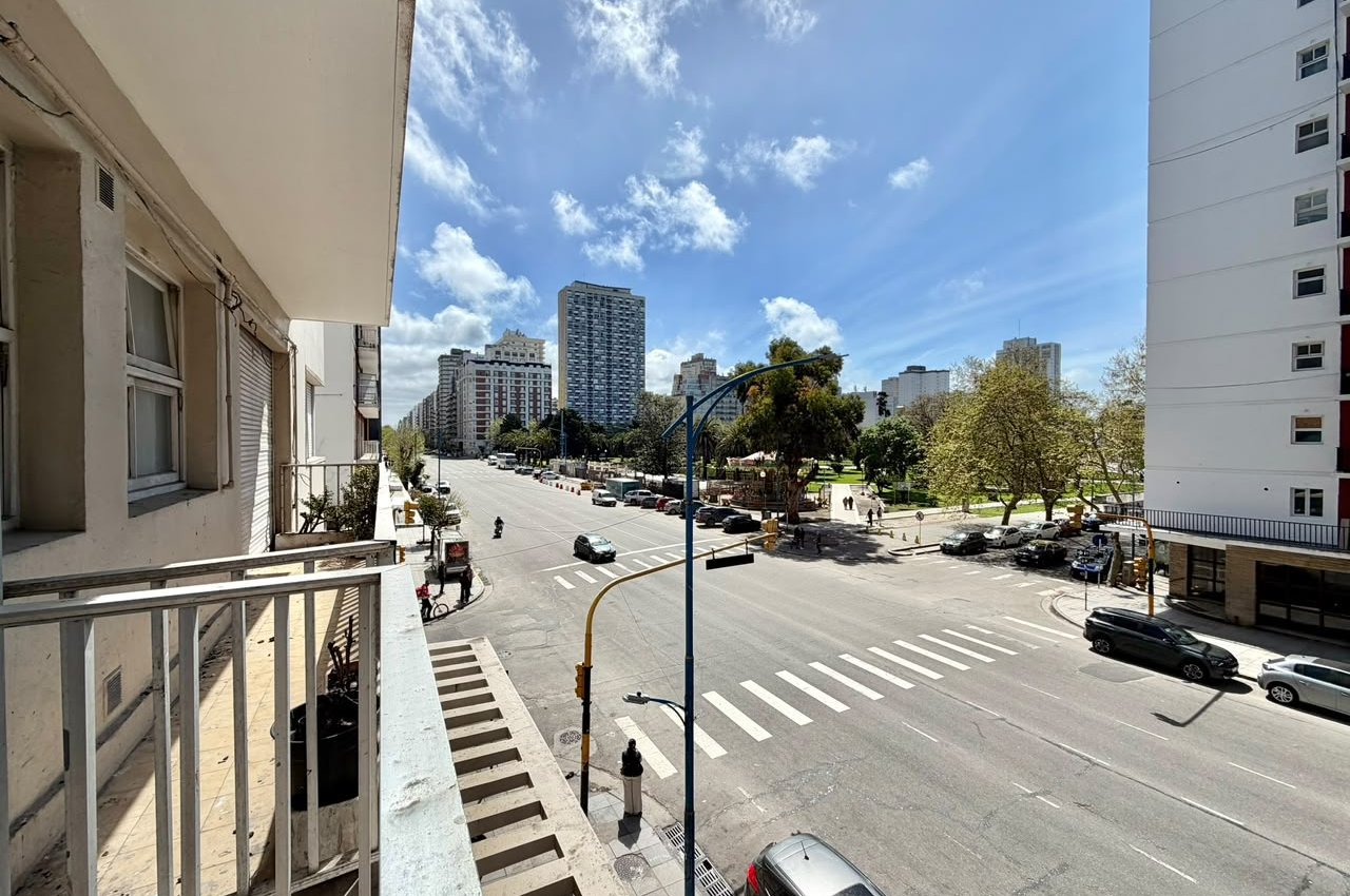 VENTA 3AMB Av. Colon 1800 2º VENTA 3AMB Av. Colon 1800 2º